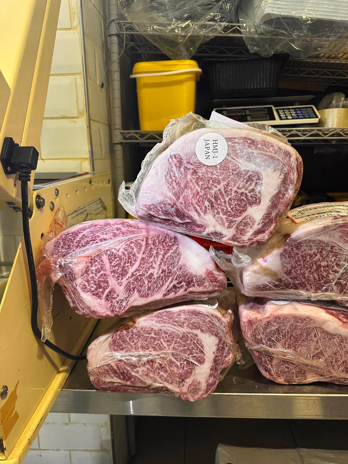 Sertifikalı orijinal Japon Wagyu eti belge ile